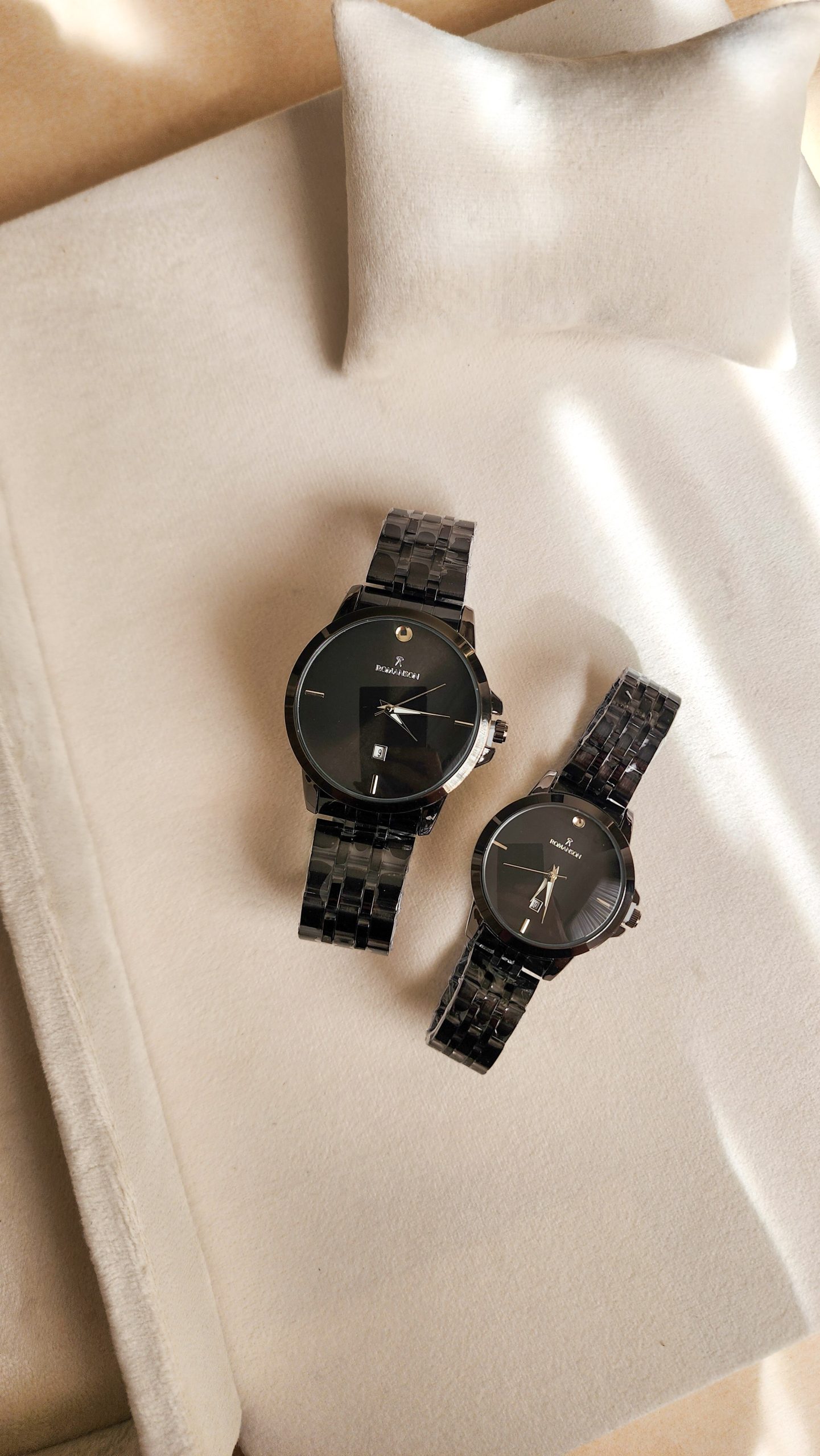 رمانسون نگینی